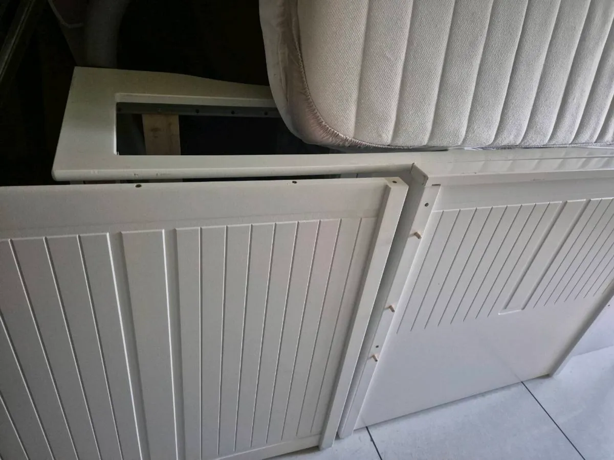 Cream coloured Hemnes Day Bed - Image 2