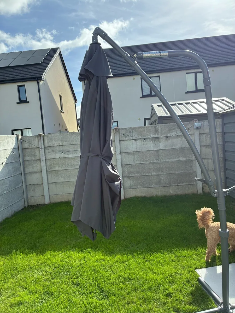 Grey Cantilever Garden Parasol with Cross Base - Image 4