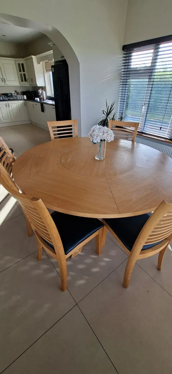 Kitchen dinning set with 6 chair - Image 4