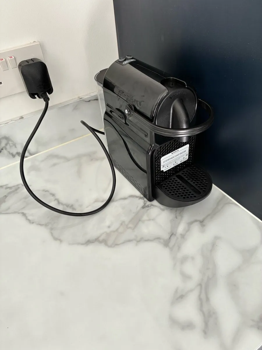 Delonghi nespesso coffee pod machine - Image 2