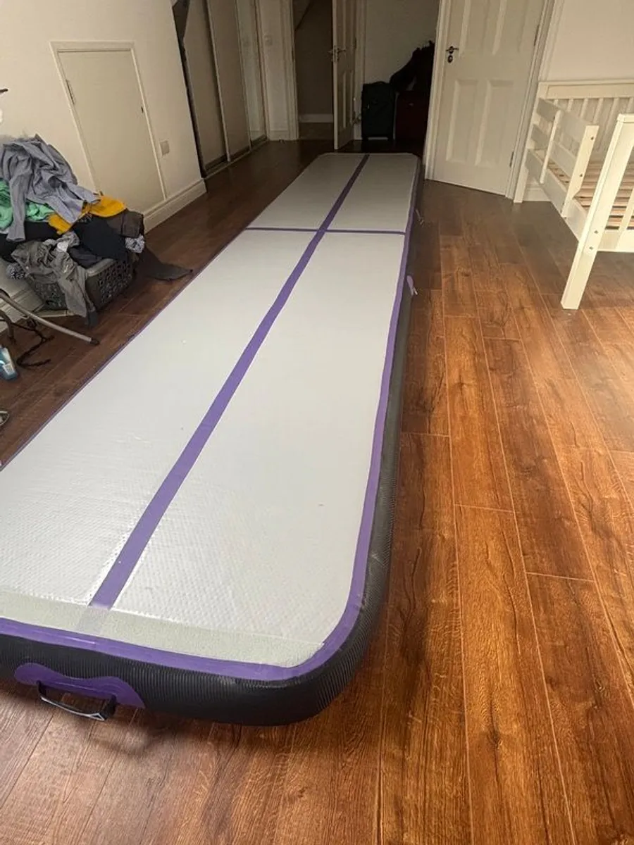 AirTrack Mat (5m x 1m) - Image 1