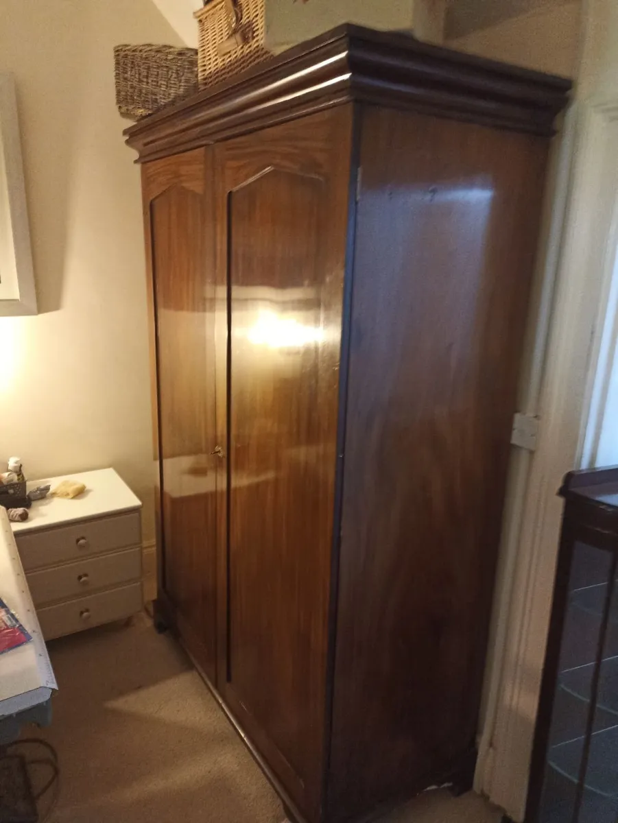 Large Victorian  Mahogany Wardrobe - Image 2
