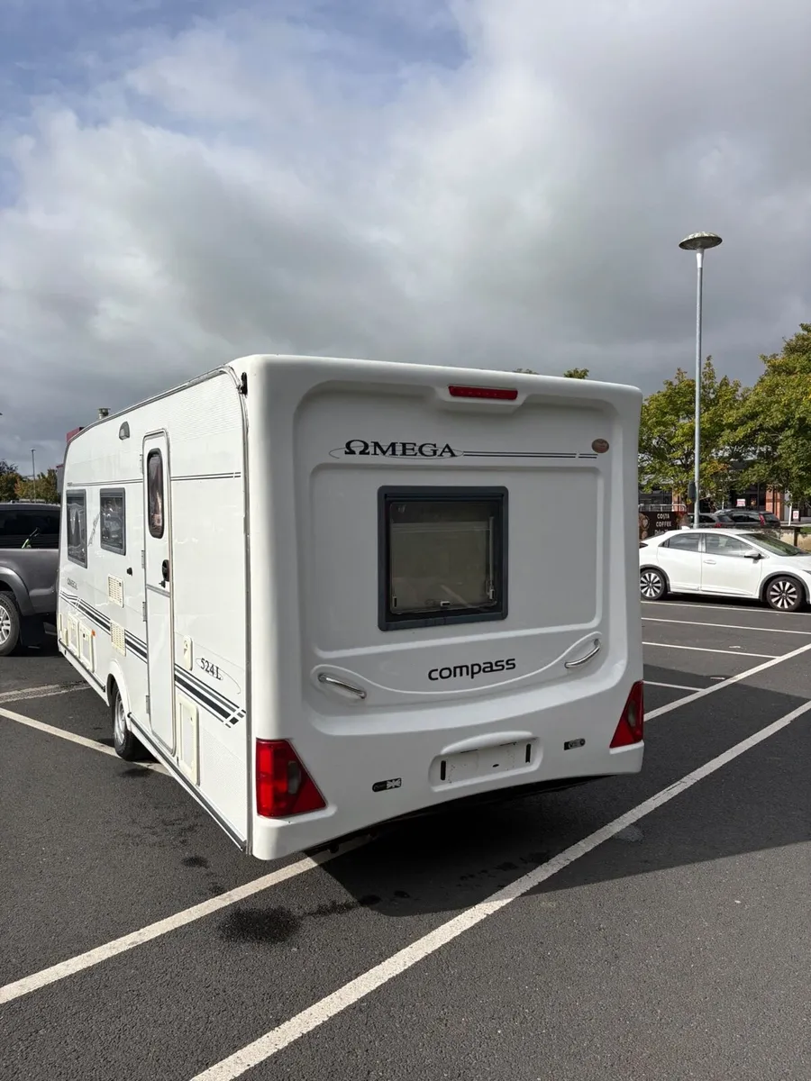 Compass omega 4 berth caravan for sale - Image 4