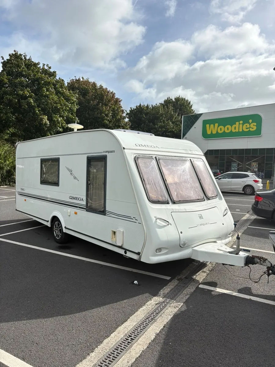 Compass omega 4 berth caravan for sale - Image 1