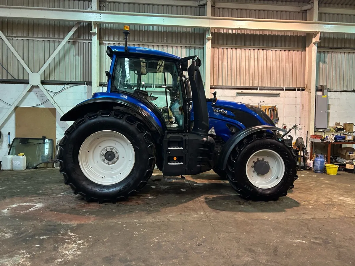 2024 t155a valtra - Image 3