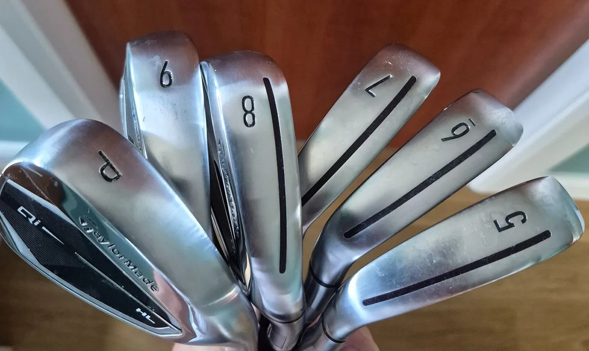 Taylormade Qi HL 5-PW Right Hand Regular & Putter - Image 4