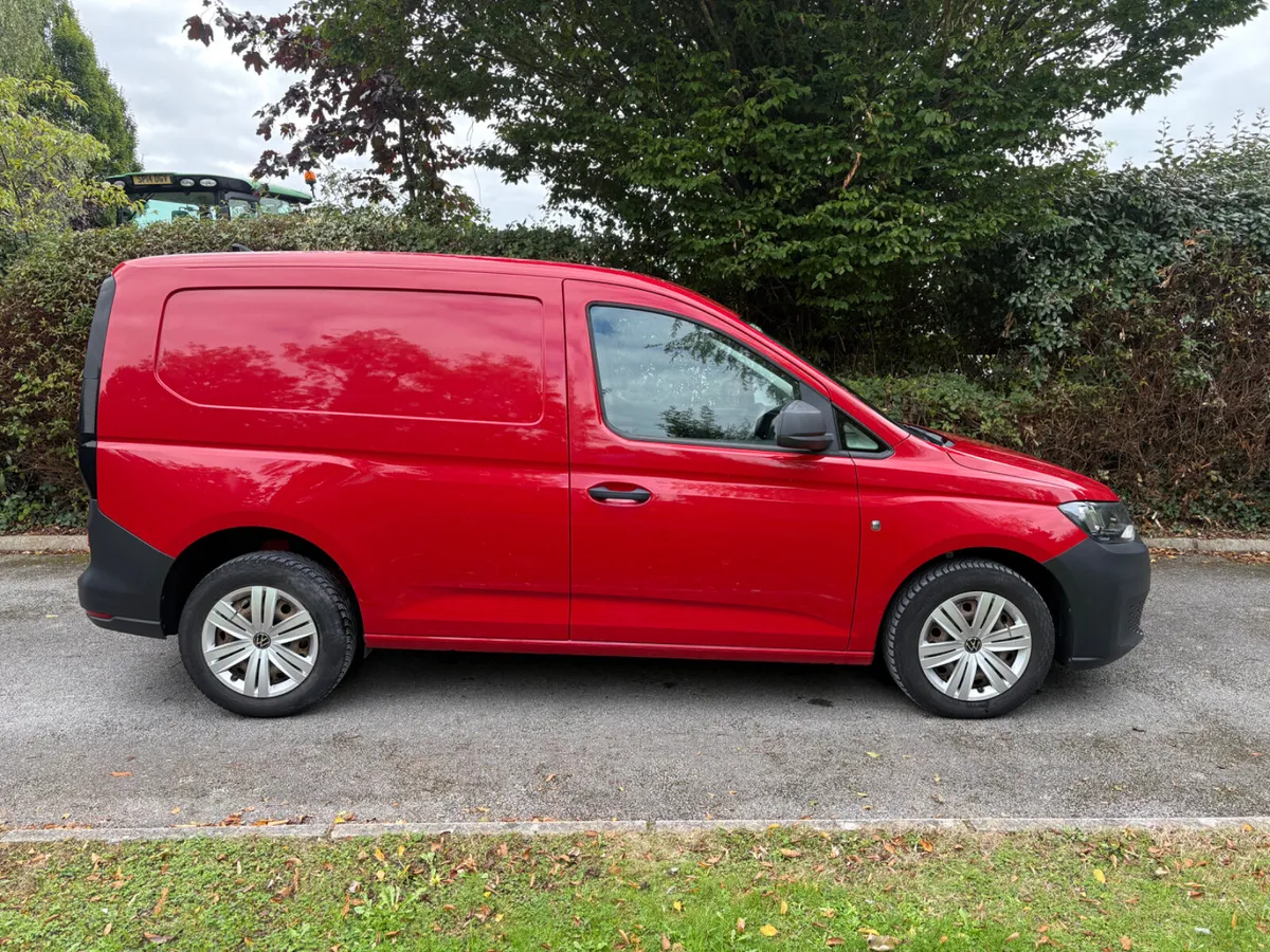 VOLKSWAGEN CADDY  TDI VAN - Image 3