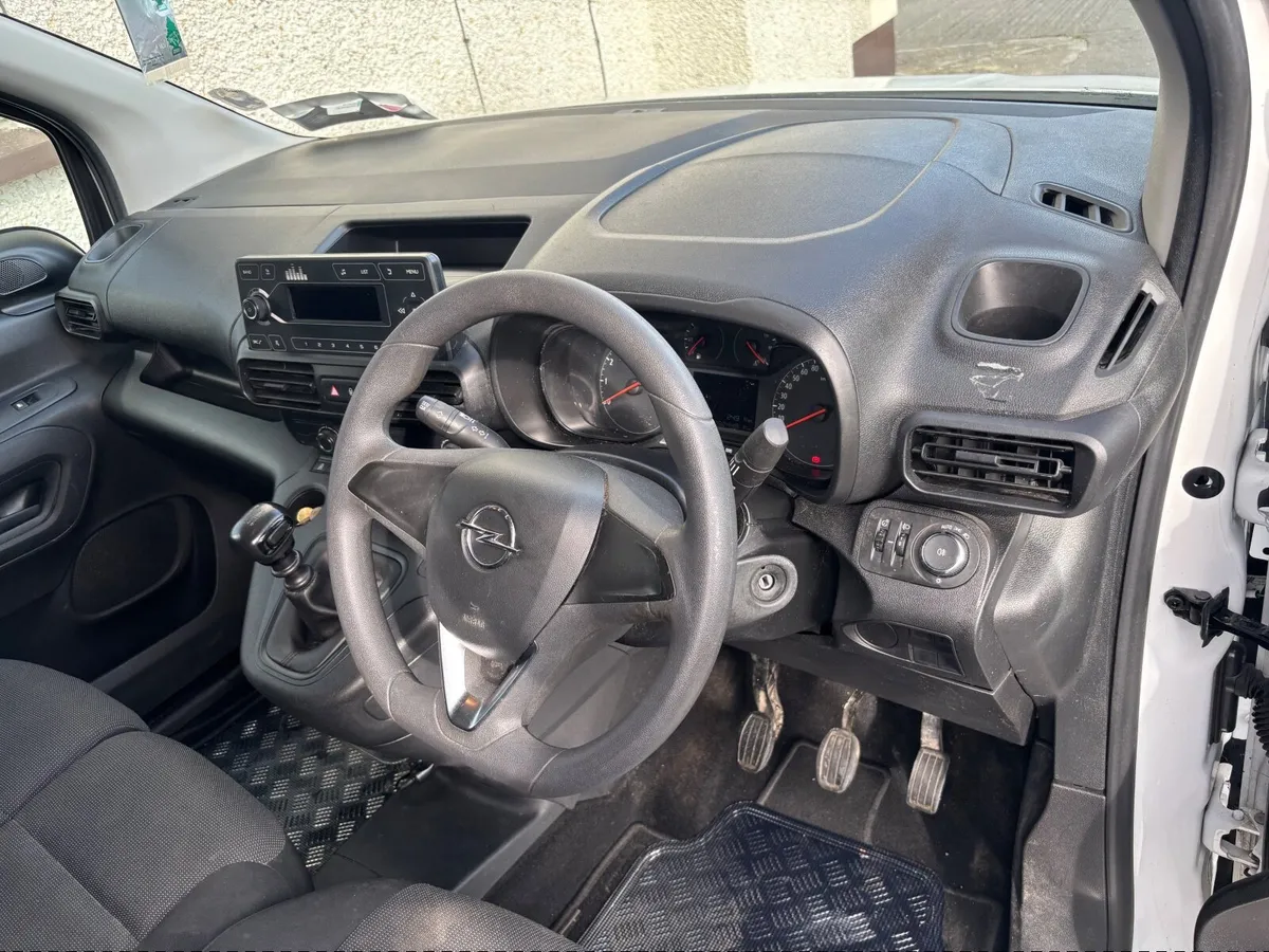 2022 Opel Combo 1.5 Diesel - Image 2