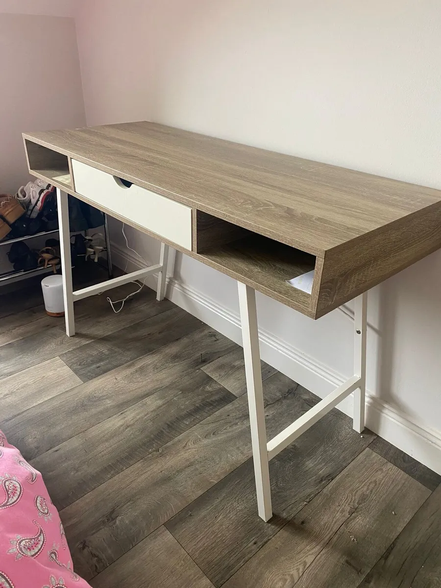 Desk - Image 1
