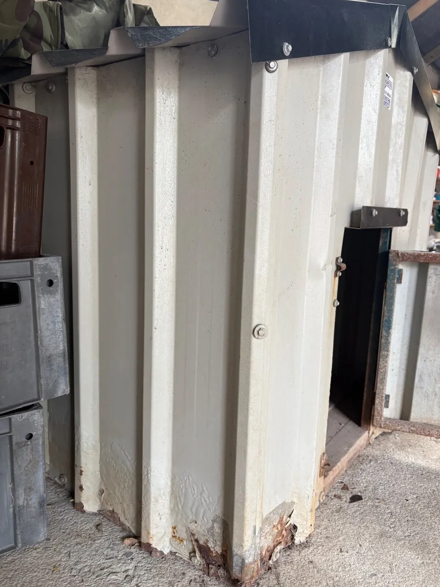 Dog house - Image 4