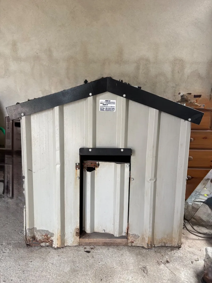 Dog house - Image 3