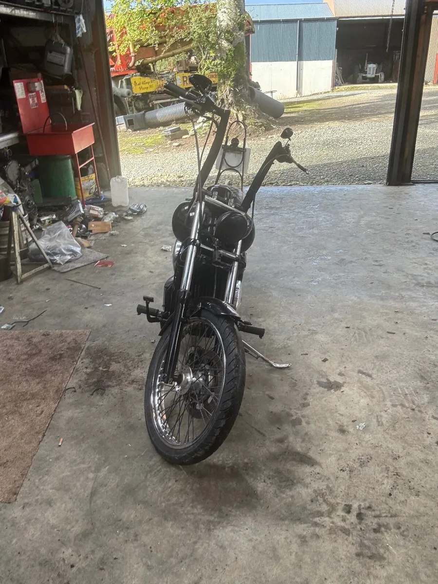 Kawasaki VN 1998 - Image 1