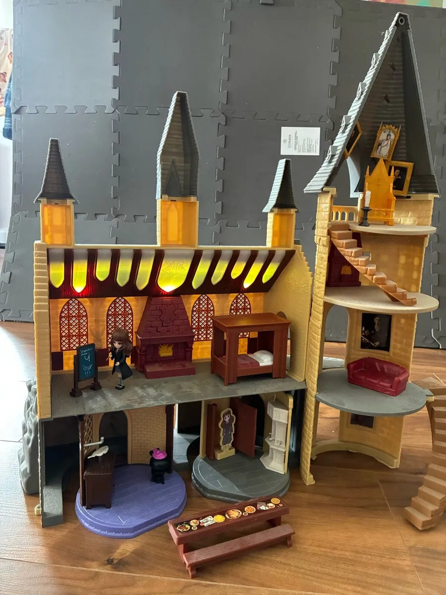 Happy Potter - Hogwarts Castle player - Image 4