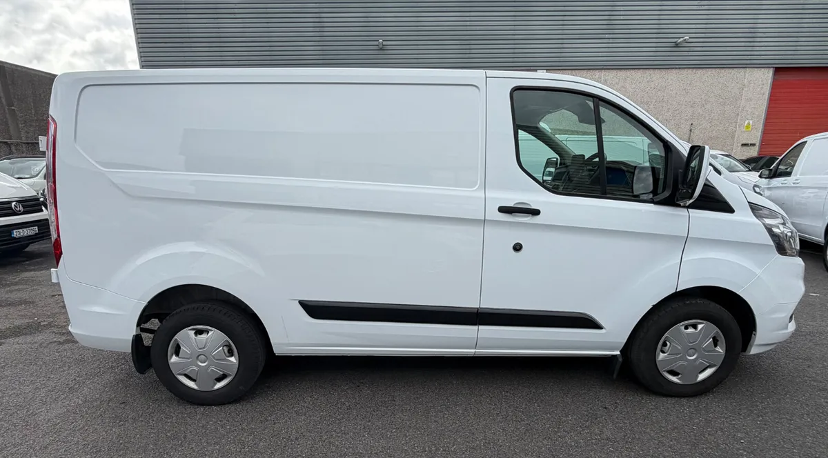 2022 Ford Transit Custom Trend 170Bhp - Image 3