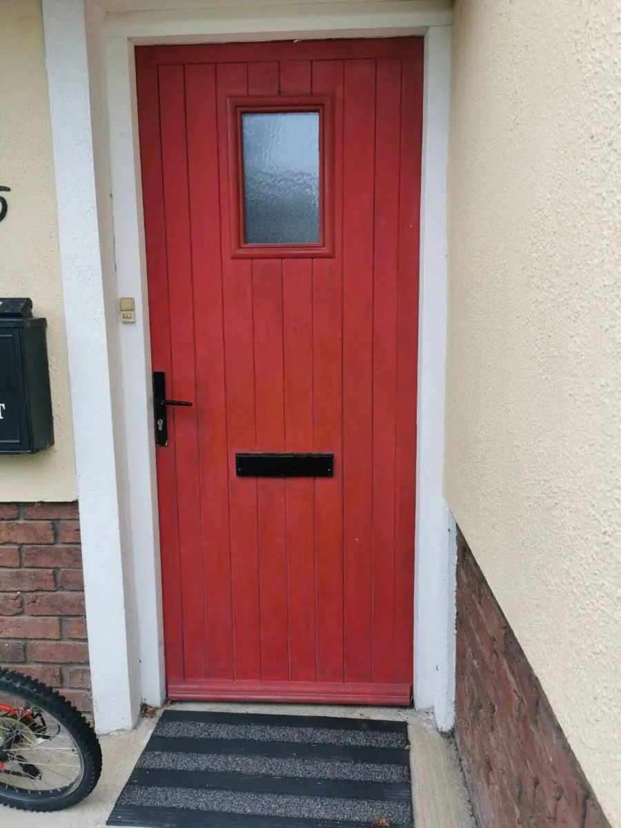 Front door - Image 1