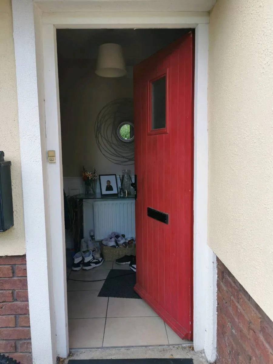 Front door - Image 3