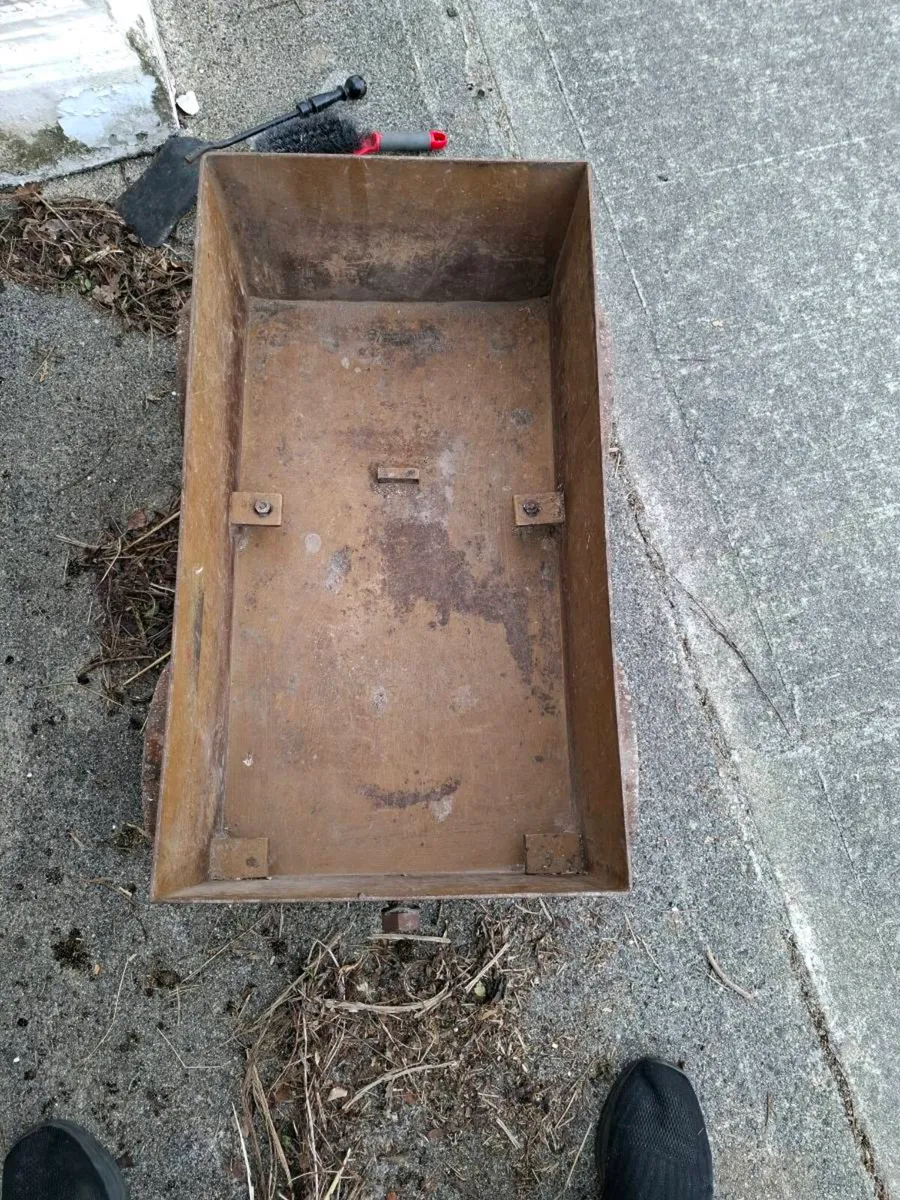 Log box - Image 4