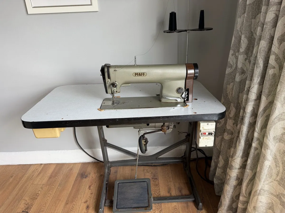 Pfaff industrial vintage  sewing machine - Image 1