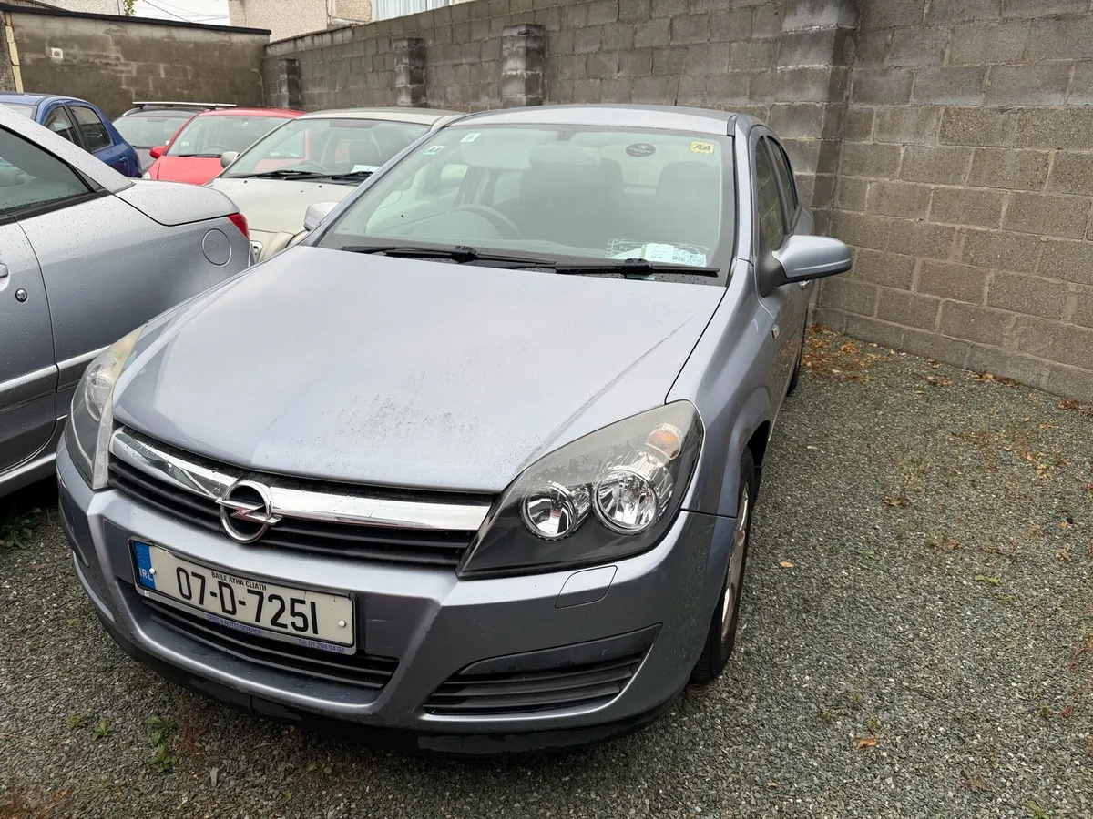 Opel Astra 1.4 petrol - Image 1