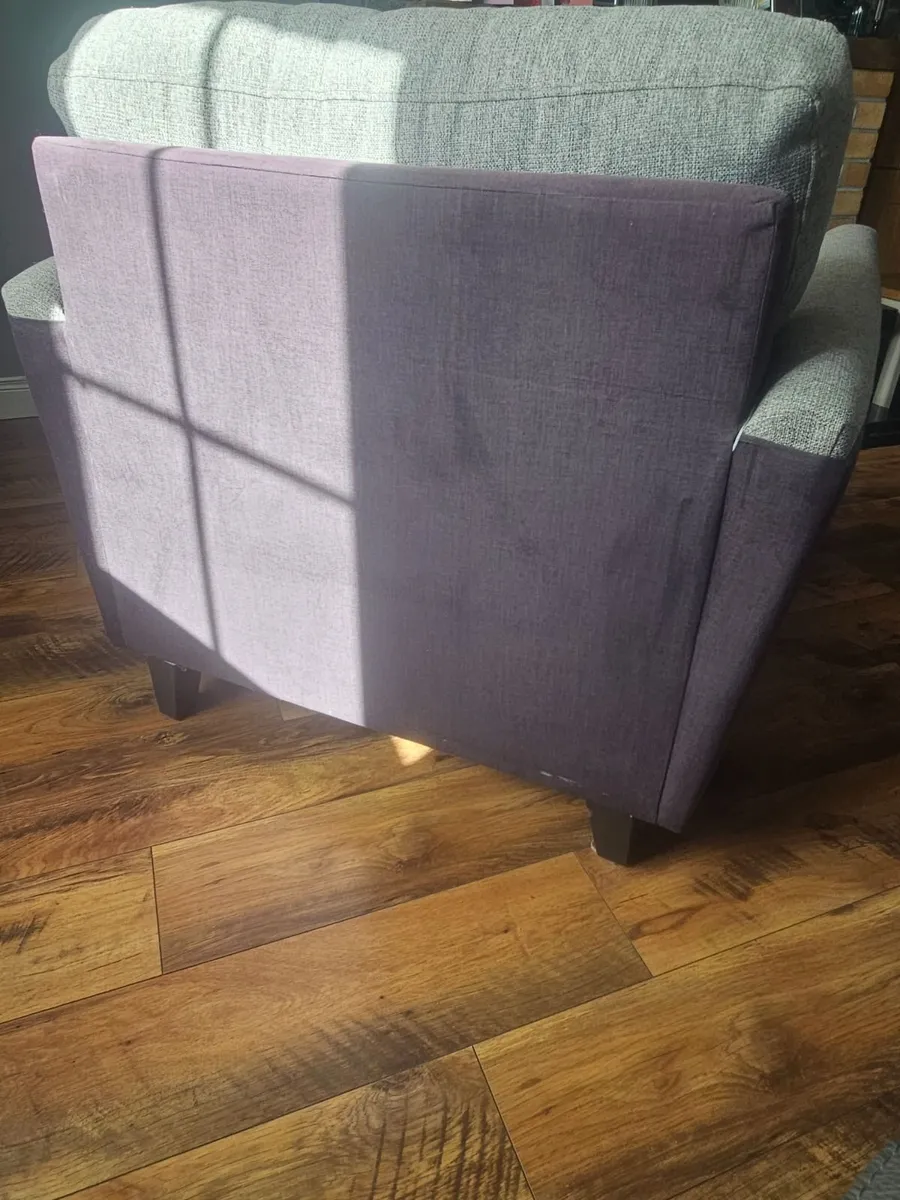 Armchair - Image 1