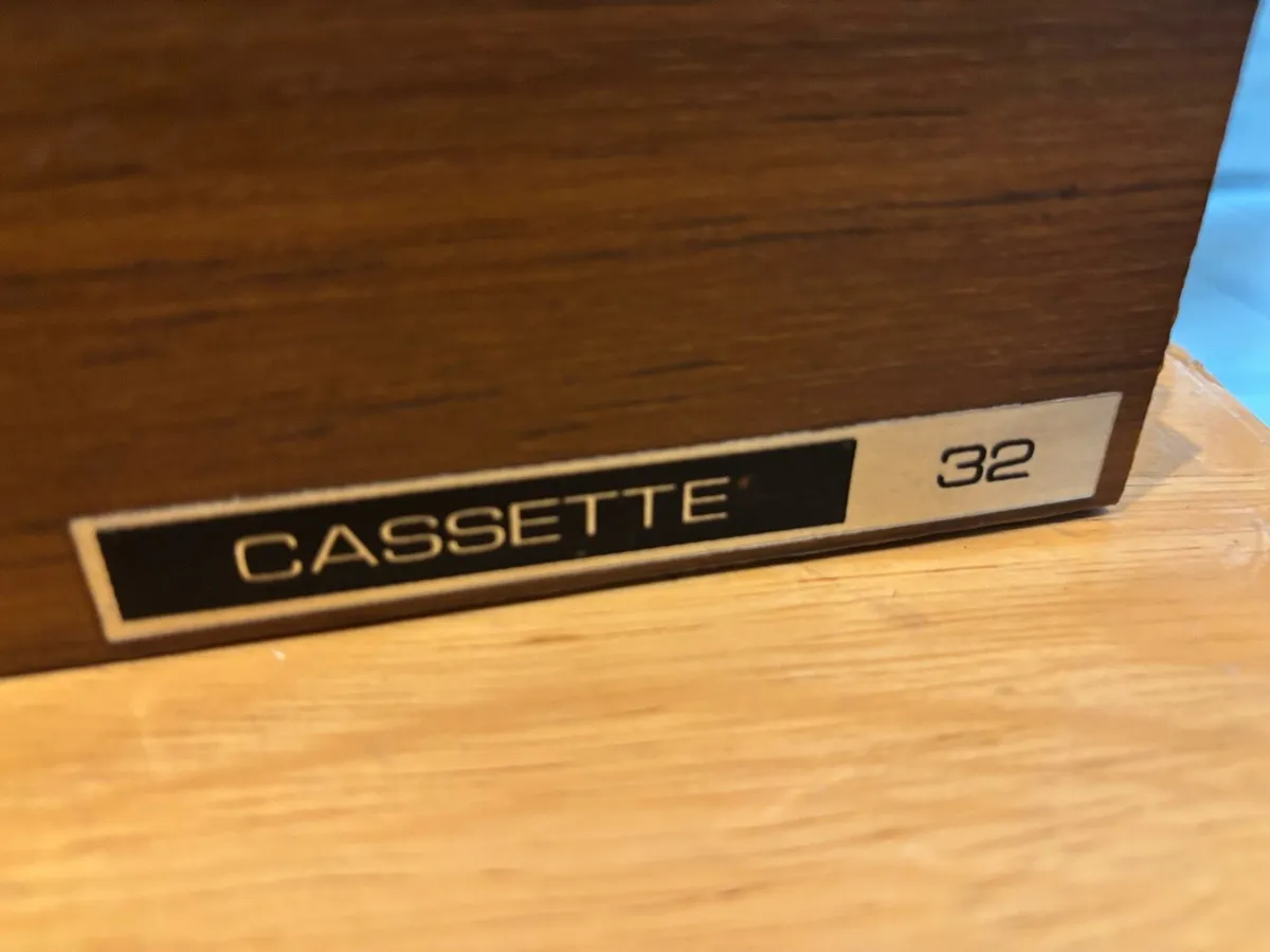Cassette 32 tape storage box - Image 3