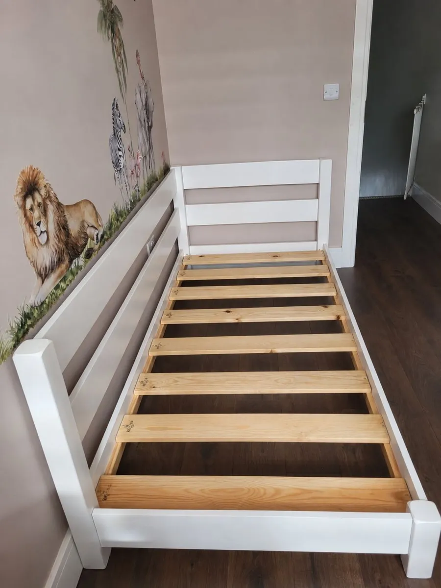 Day Bed - Image 2