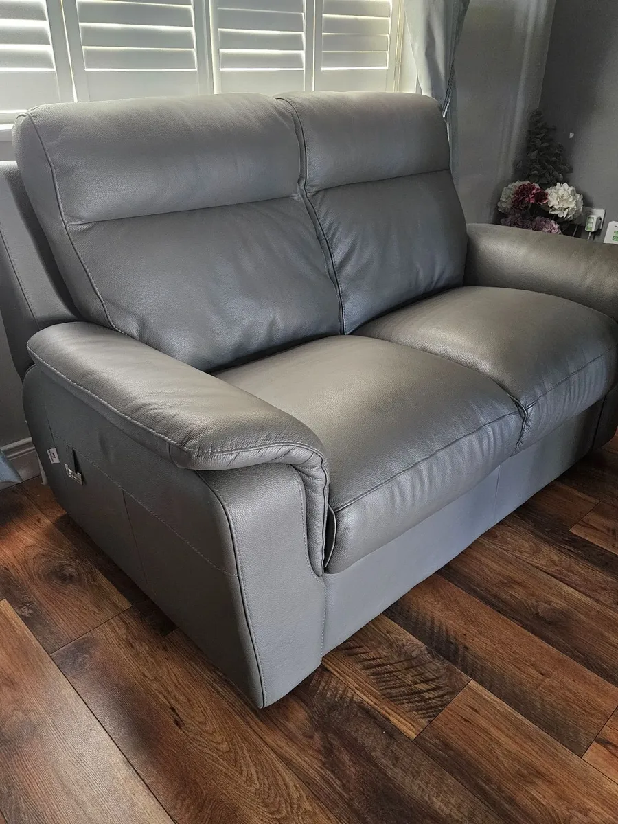Leather Couch  2 seater - Image 4