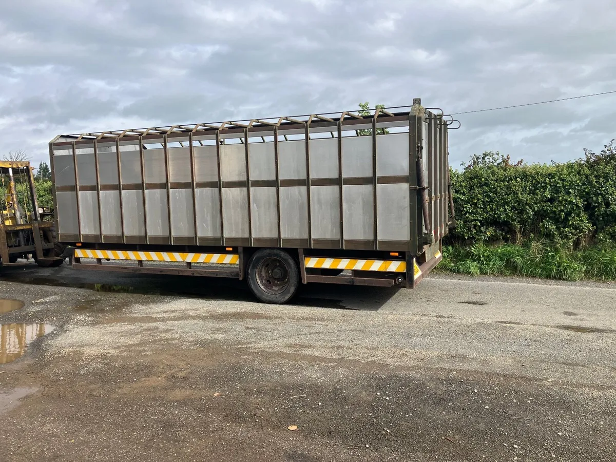 Cattle trailer - Image 4