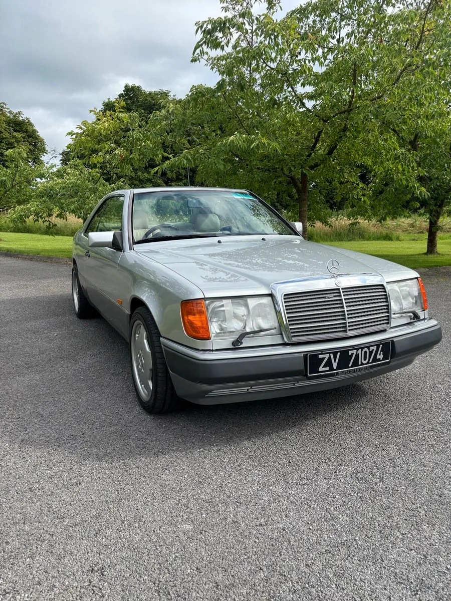 Mercedes-Benz Other 1993 - Image 2