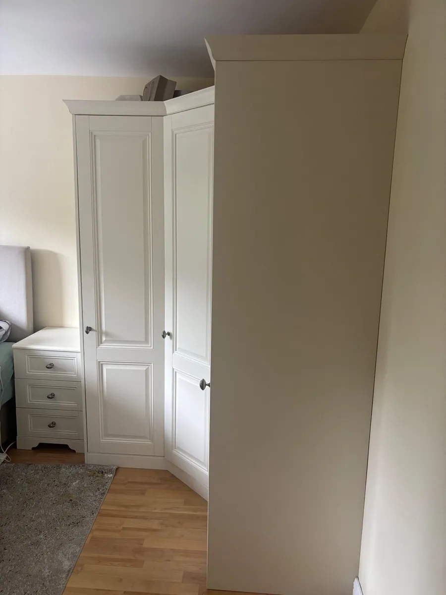 Corner wardrobe - Image 3