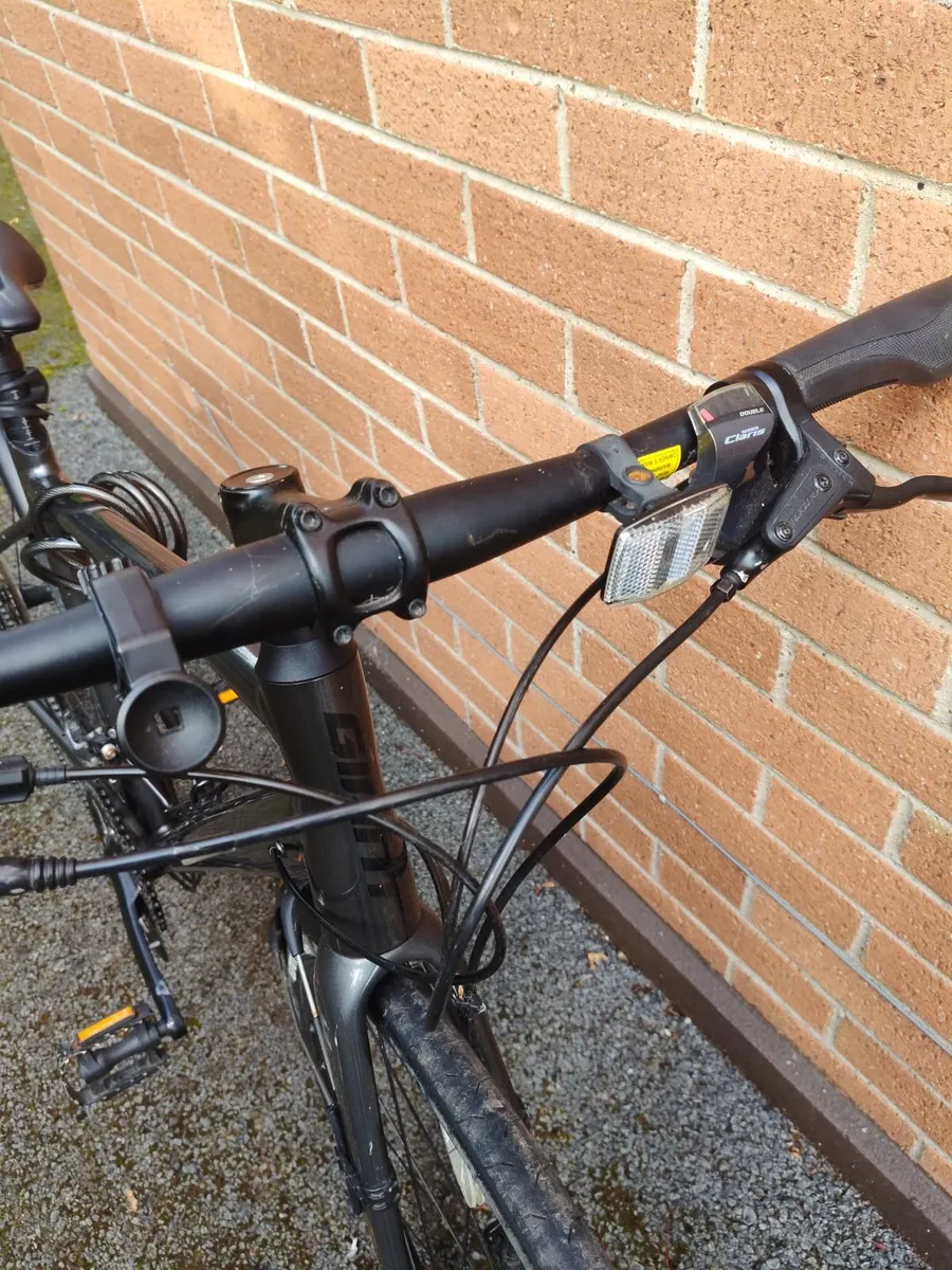 2023 Giant Escape Hybrid – Used - Image 2