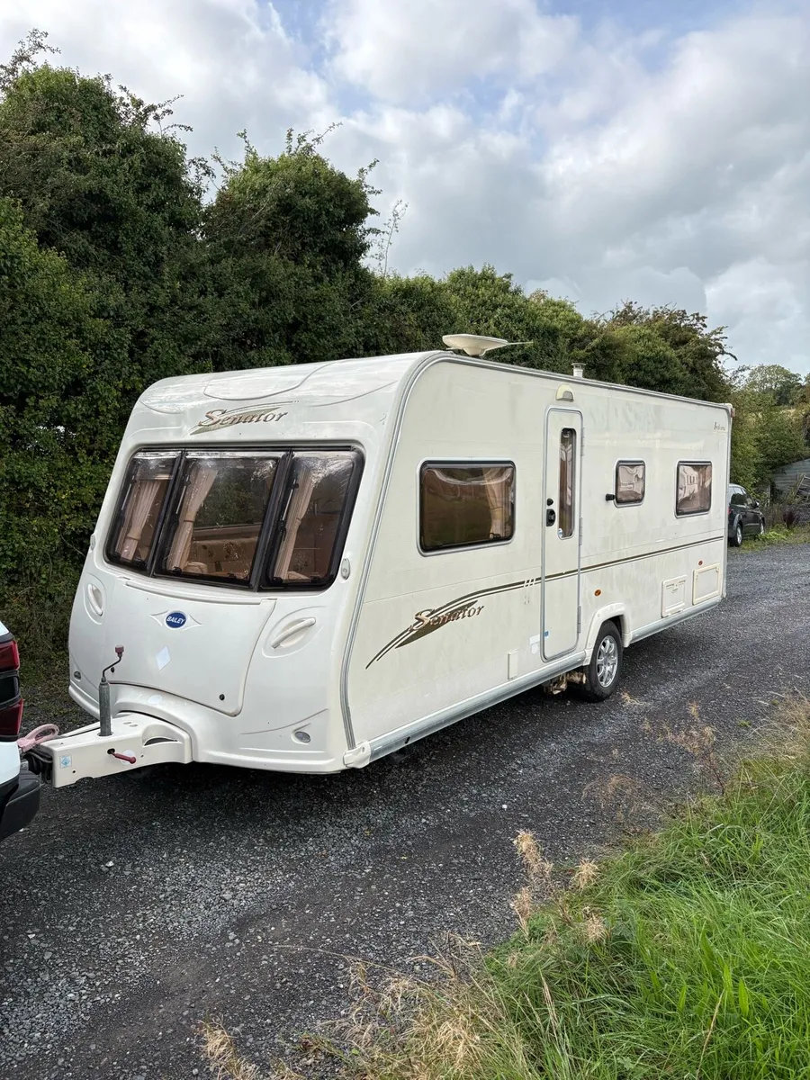 2008 Bailey 4 Berth Fixed Bed Caravan - Image 1