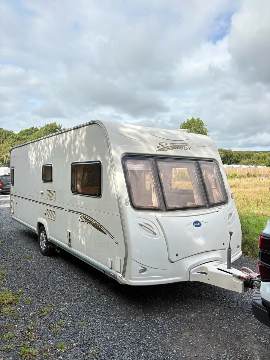 2008 Bailey 4 Berth Fixed Bed Caravan - Image 2