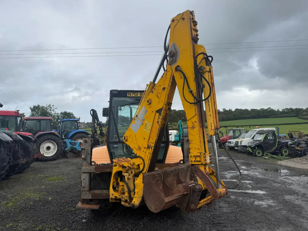 1995 MF 760 Industrial Backhoe - Image 3