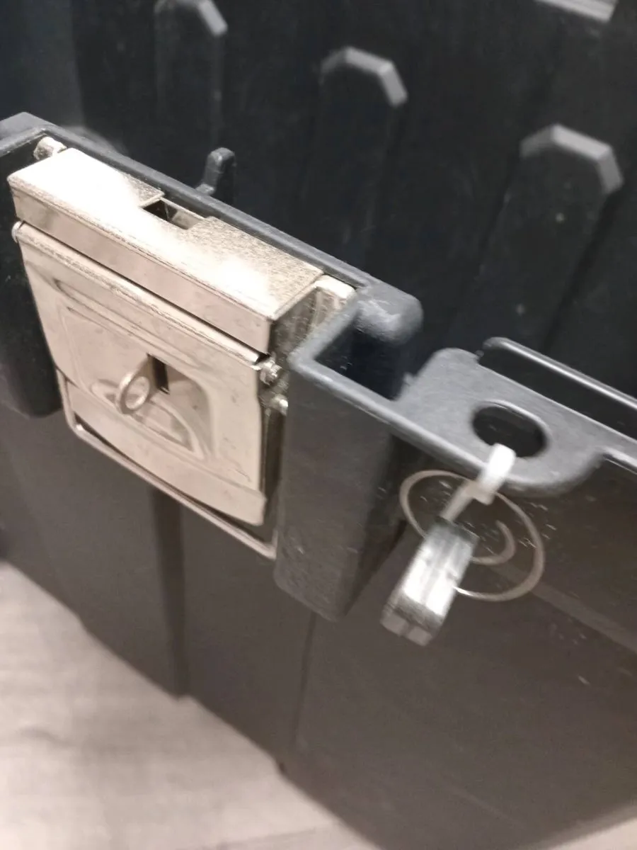 Stanley tool chest - Image 4