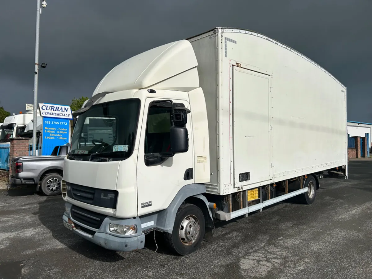 2010 Daf lf 45 160 7.5 ton 22ft box - Image 1
