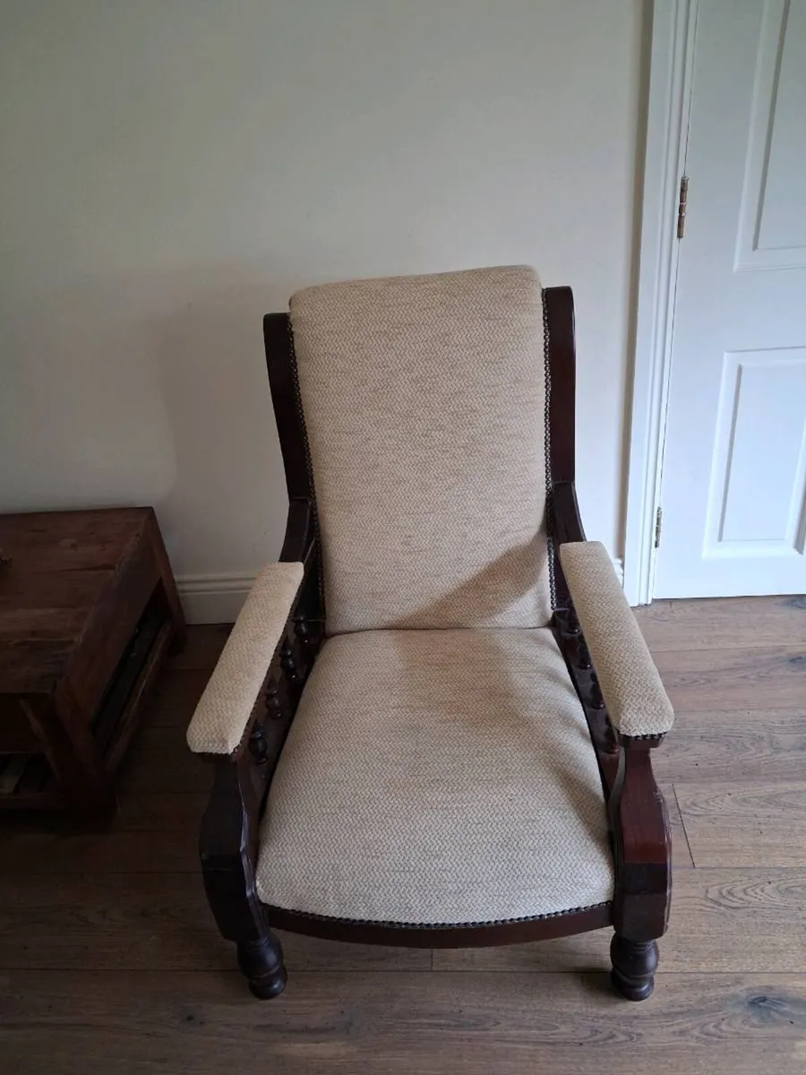 Armchair - Image 1
