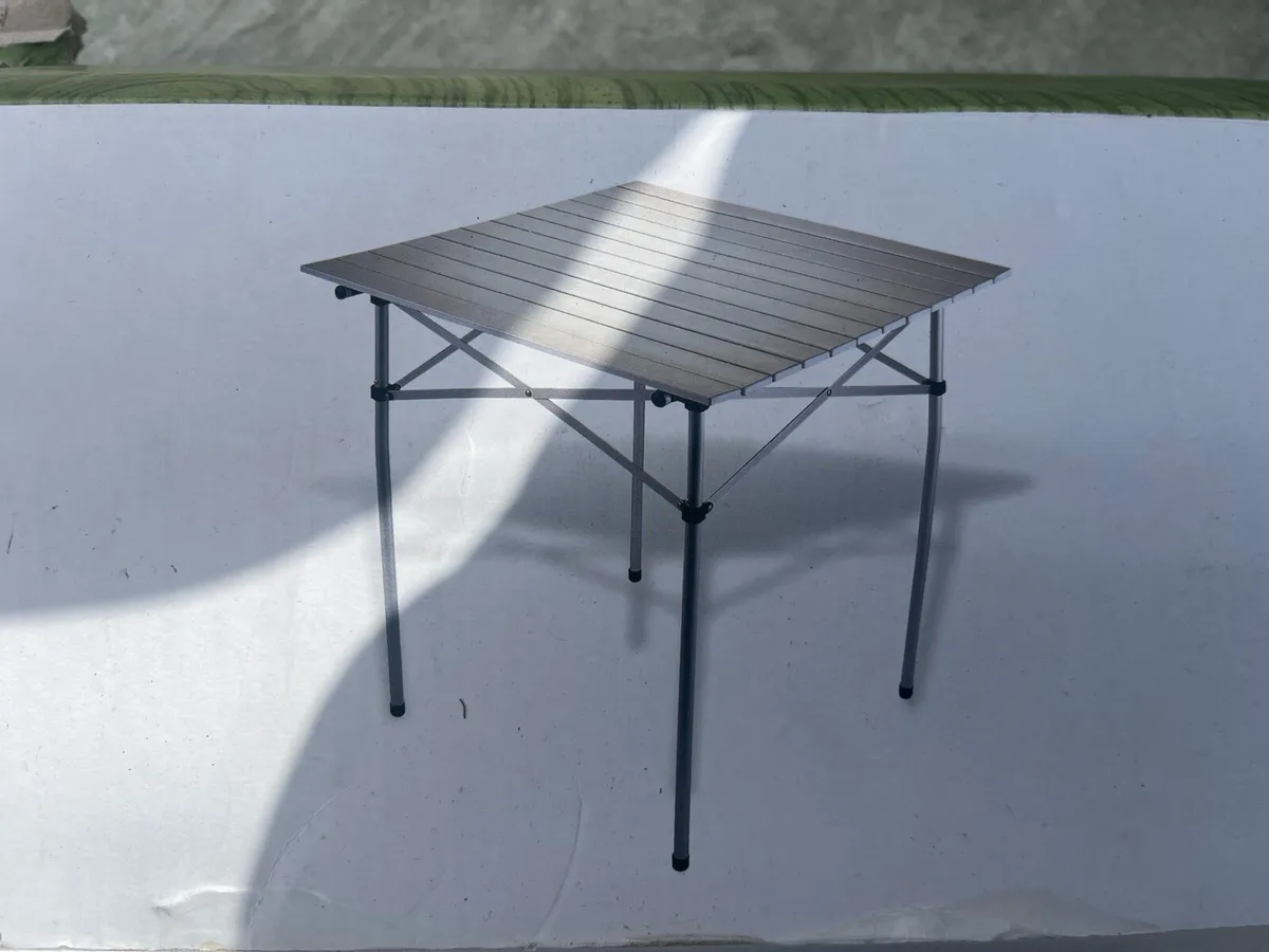 Halfords roll up aluminium table - Image 3