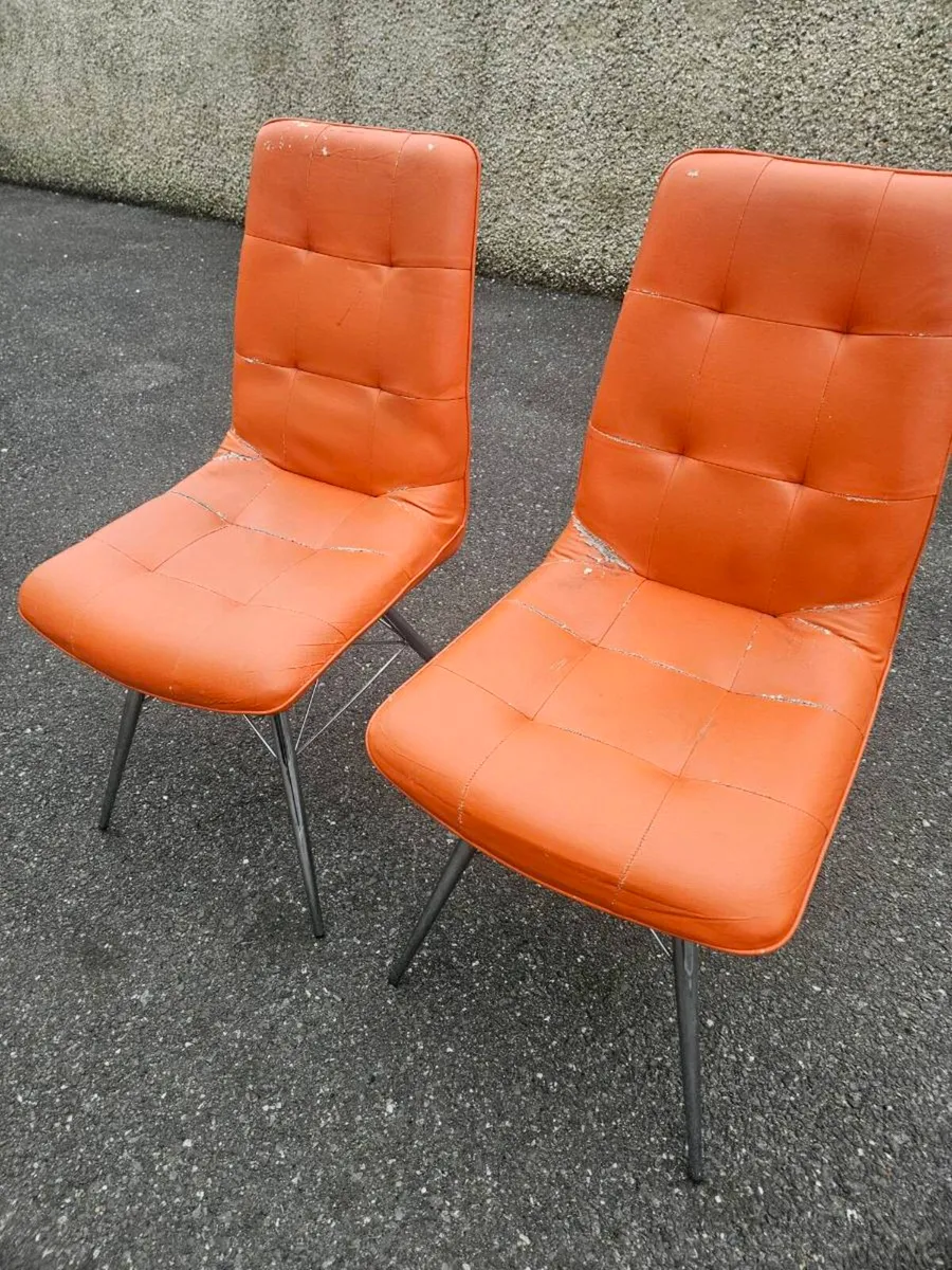 4 KITCHEN CHAIRS - Image 3