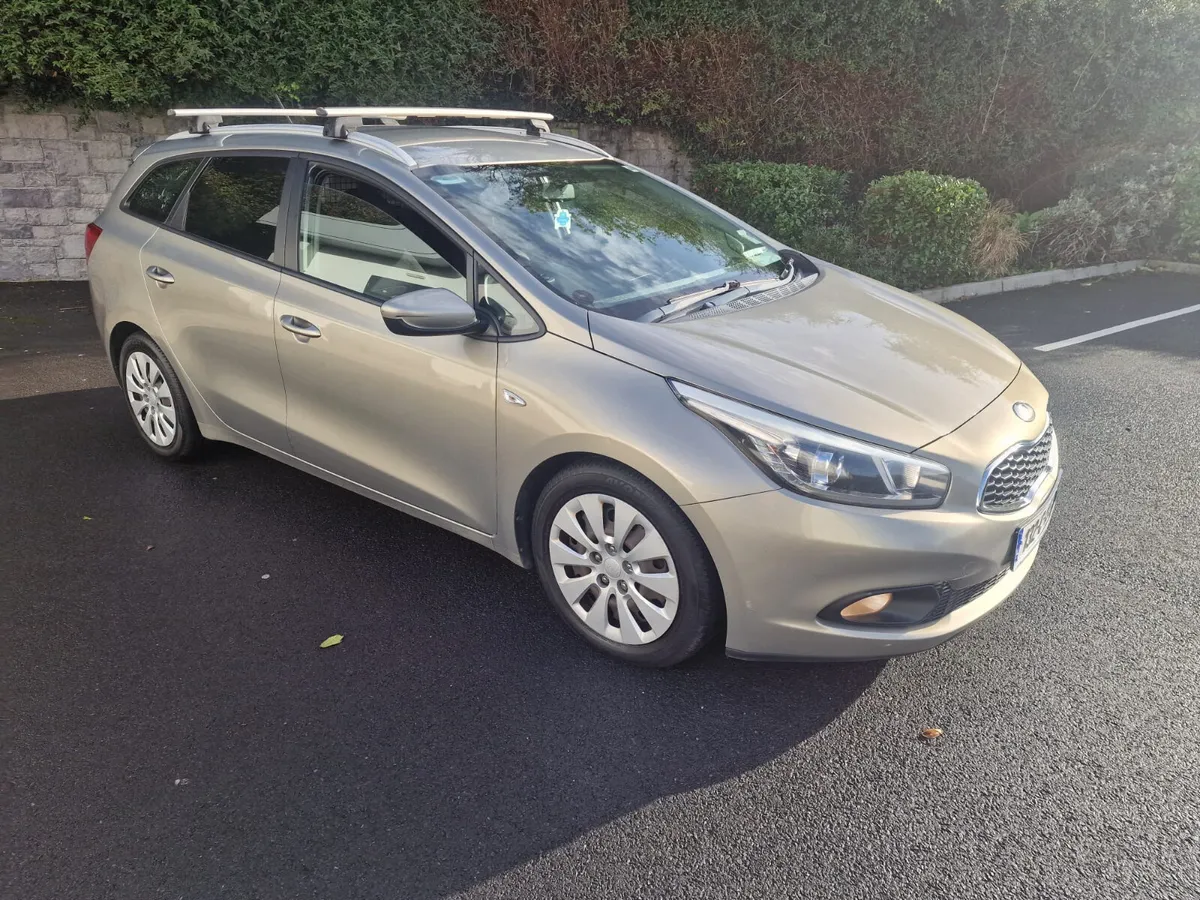 KIA CEED / 2013 / 1.6 DIESEL / MANUAL - Image 3