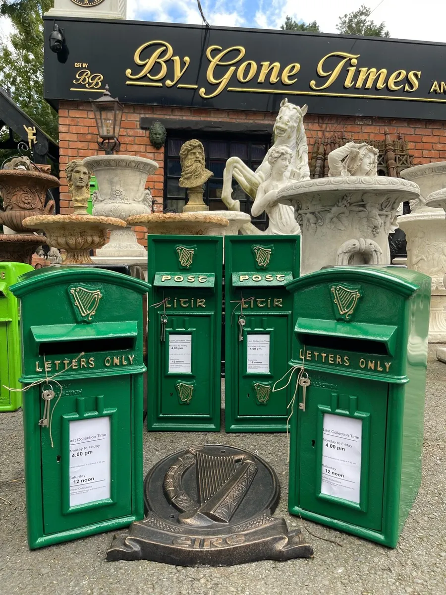 The Collins Irish 🇮🇪 post box - Image 4
