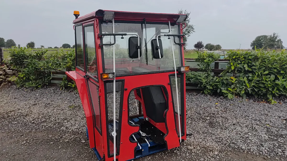 New cab mf ford - Image 4