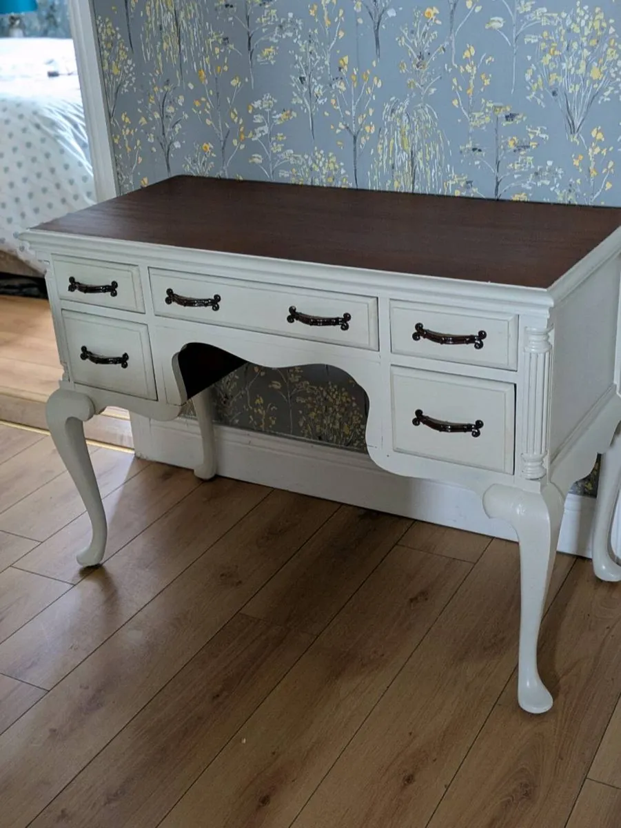 Desk, vintage, french provincial style - Image 1