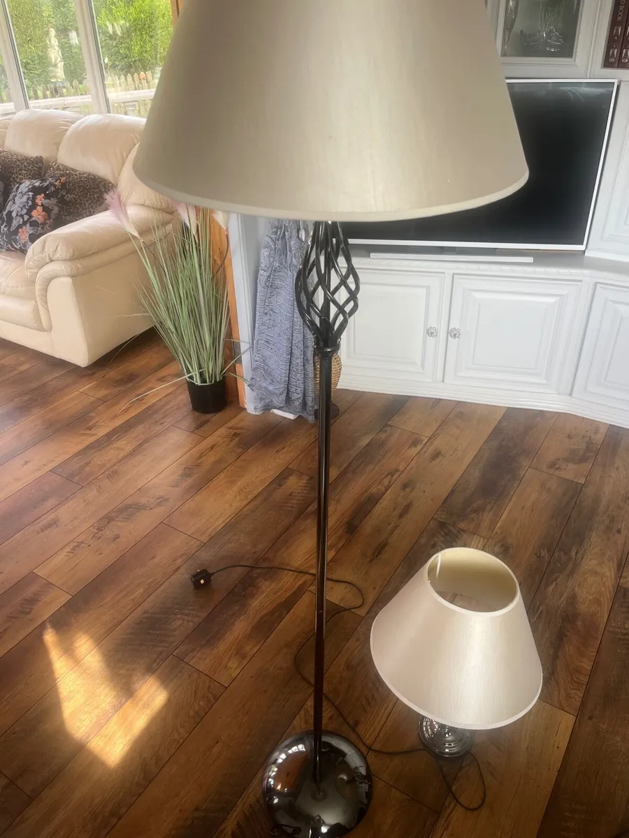 Floor lamp - Image 1