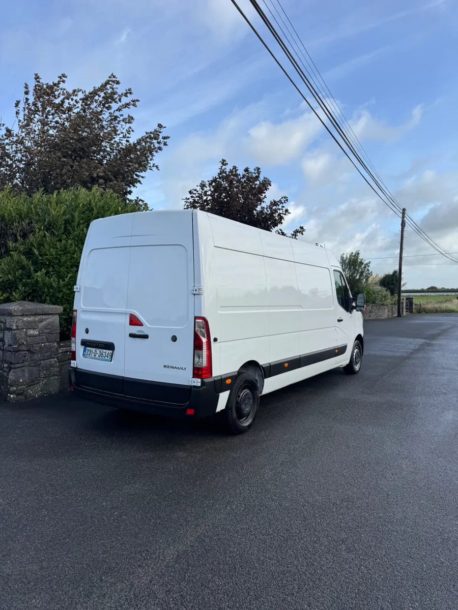 Renault Master 2023 - Image 3