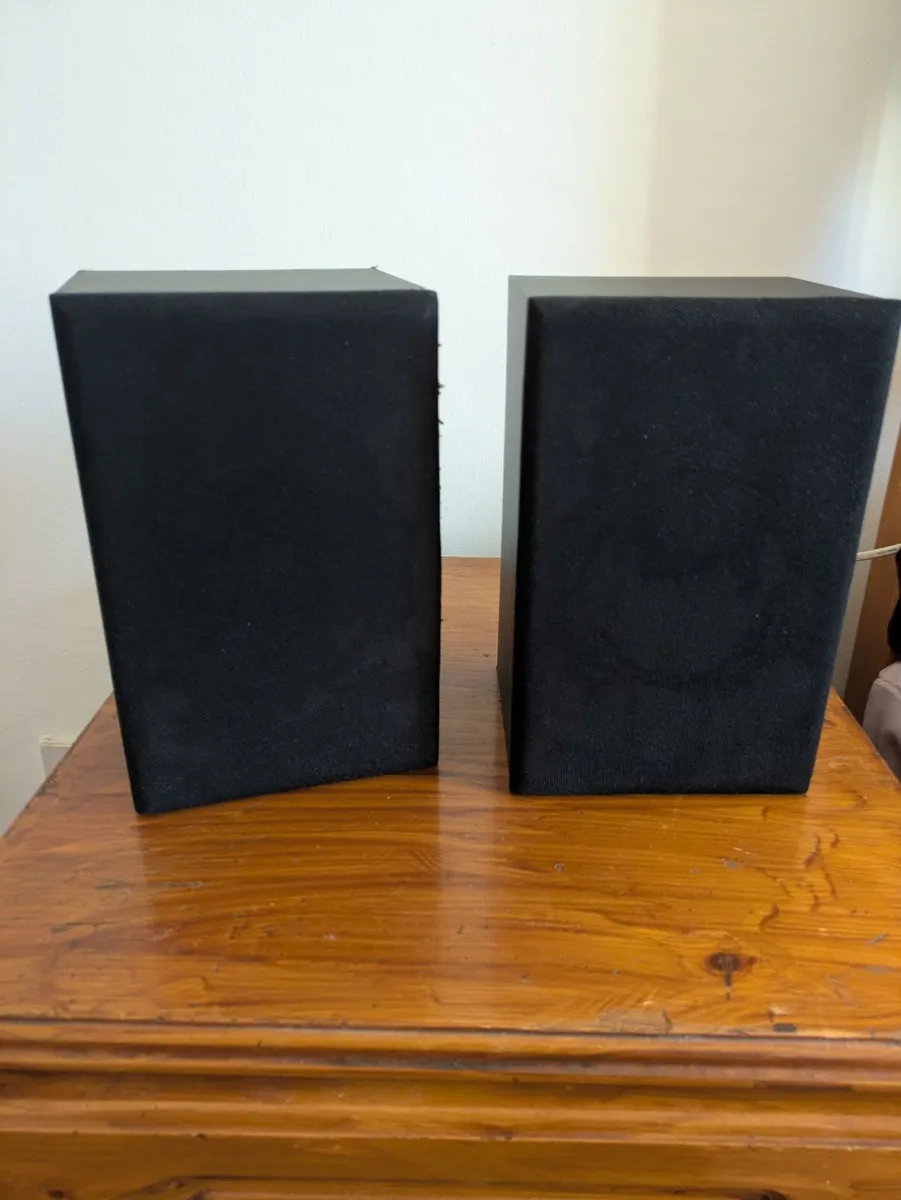 Hi - fi speakers - Image 1