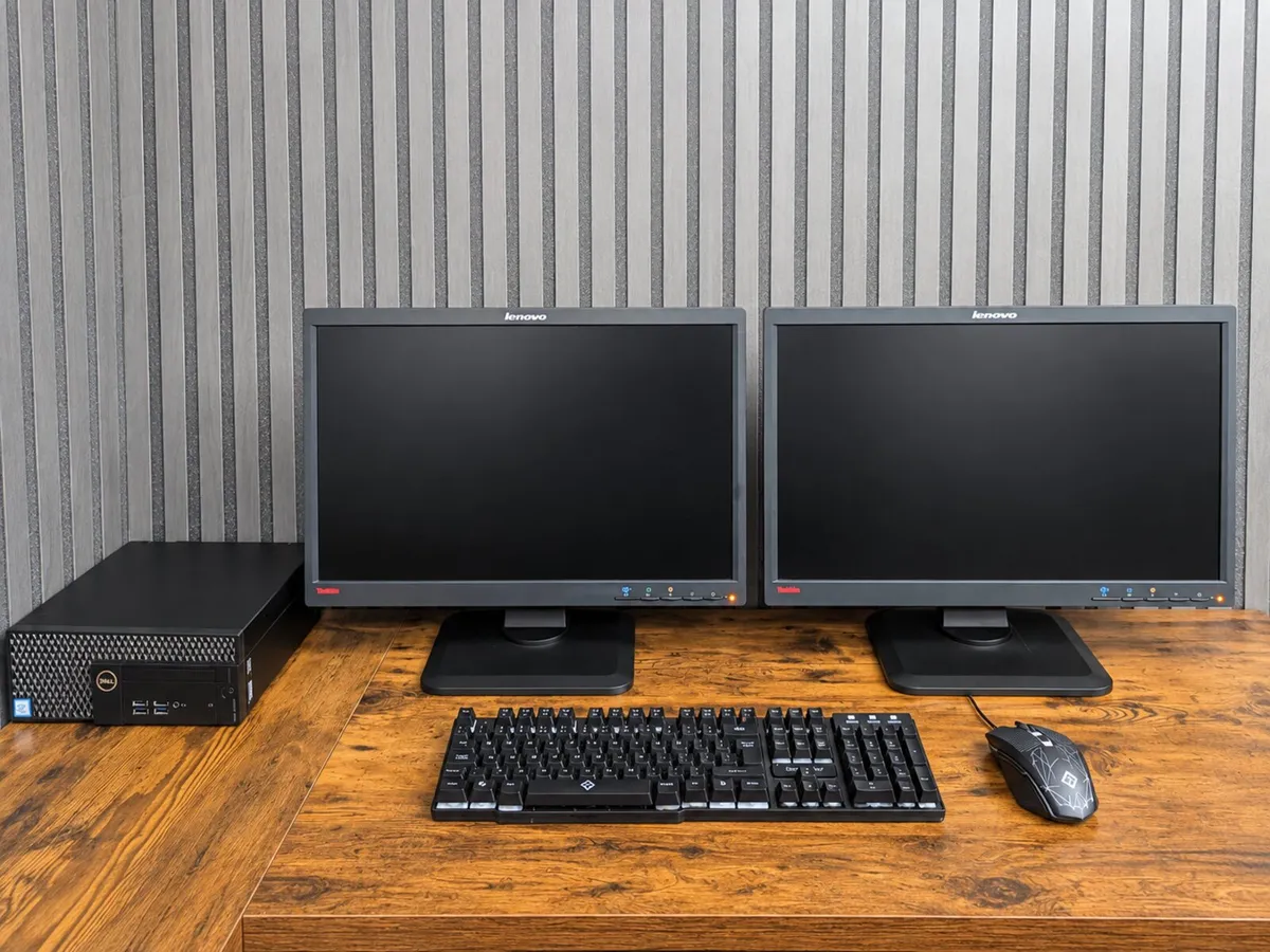Office PC dual screen setup