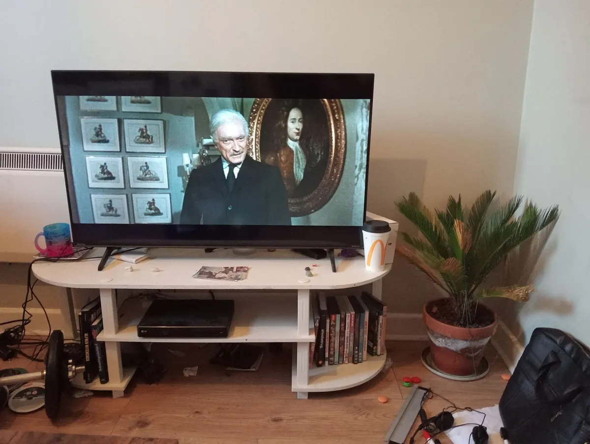 TV Hisense - Image 2
