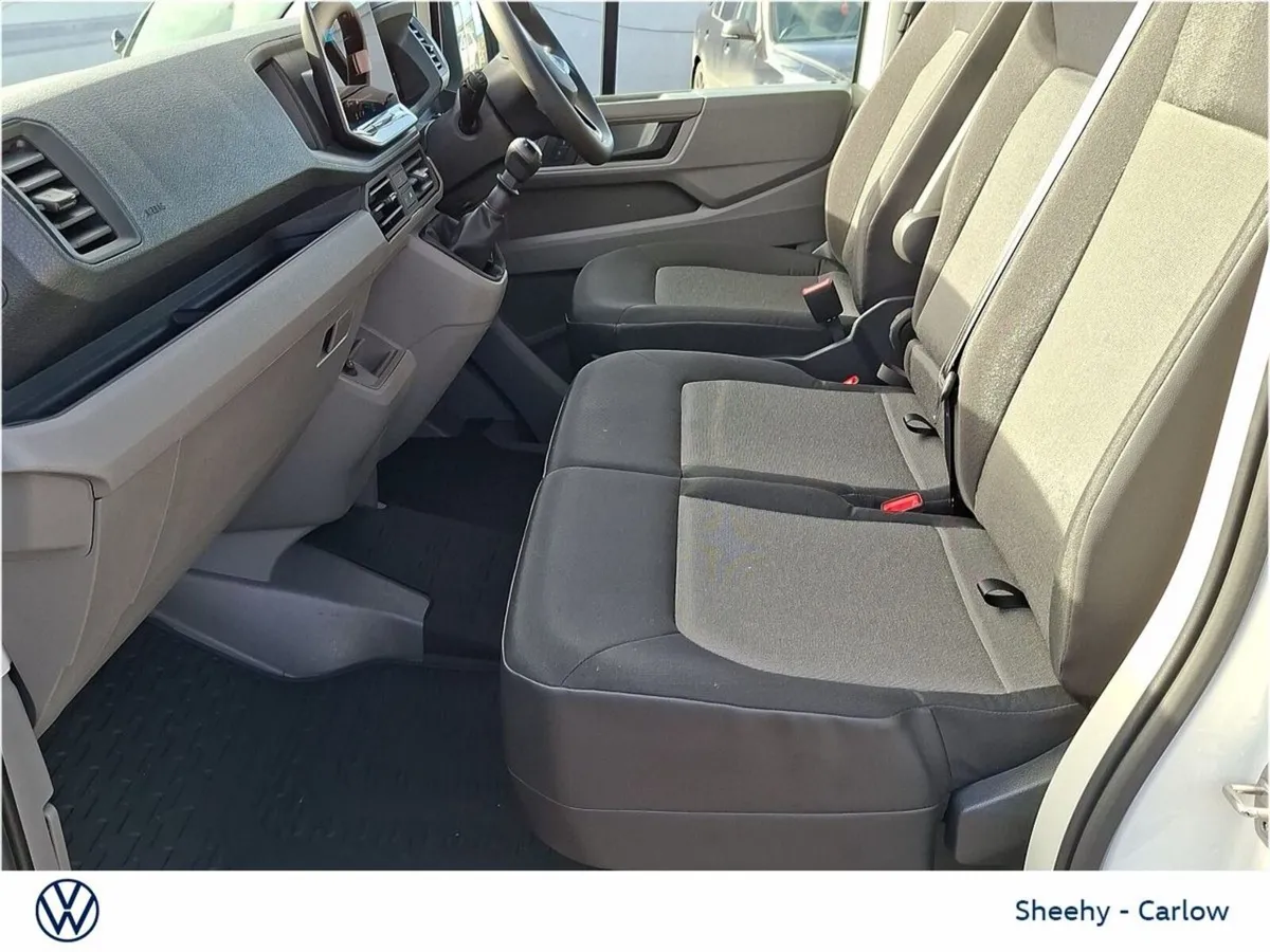 Volkswagen Crafter 2.0TDI 140BHP MWB HR Trendline - Image 4