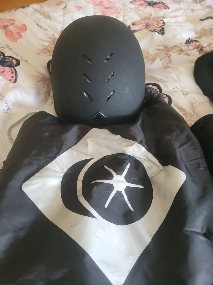Horse riding gear - Image 3